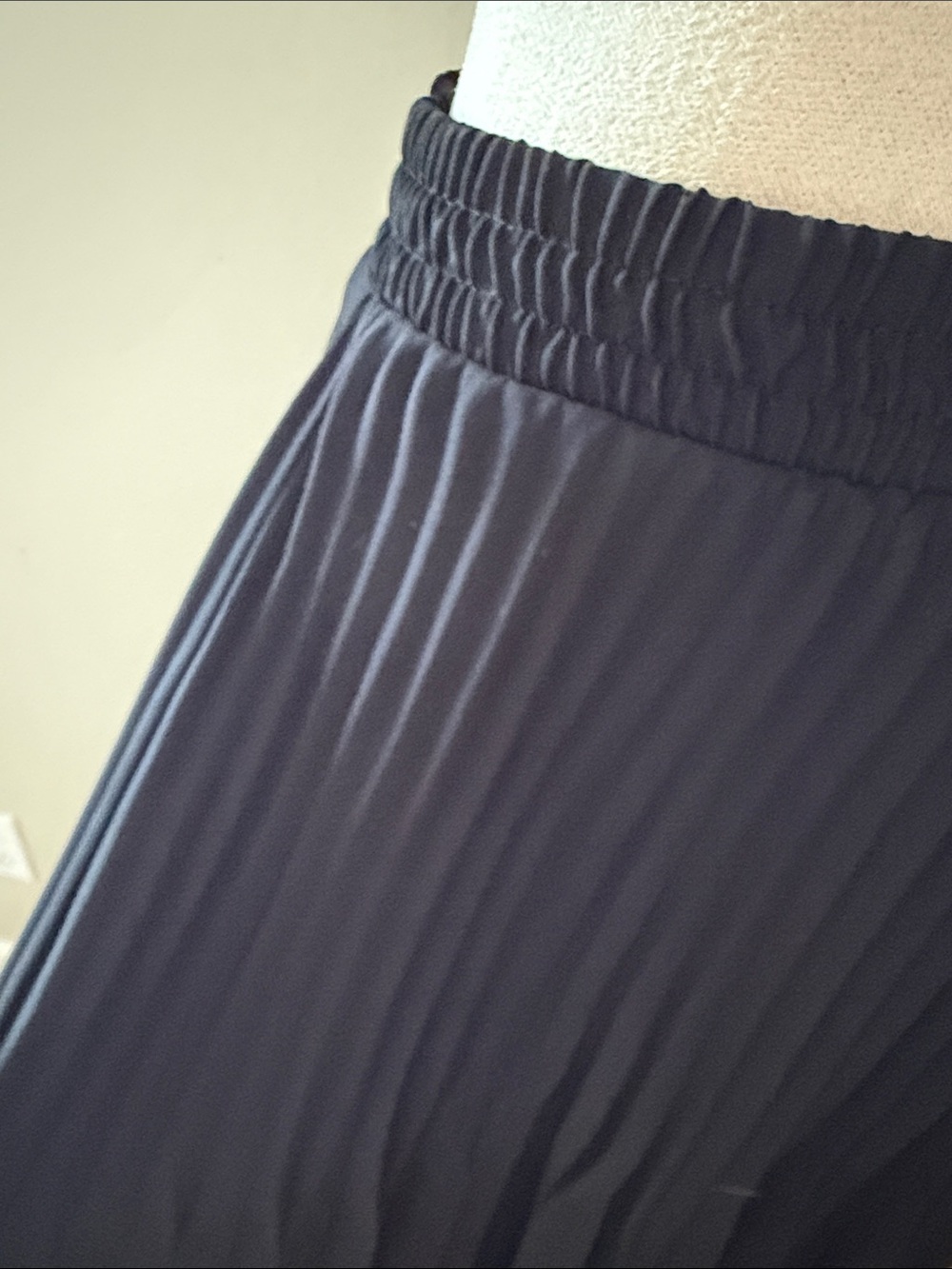 Max Studio Black Pleated Maxi Skirt - Picture 2 of 5